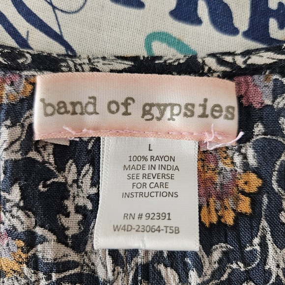 Band of Gypsies Floral Lightweight Blousy Oversized Blouse Womens Size Large - Picture 7 of 8